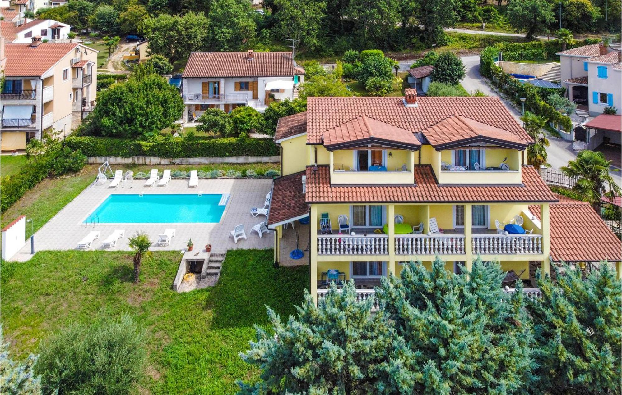 1 Bedroom Beautiful Apartment In Poreč Zewnętrze zdjęcie